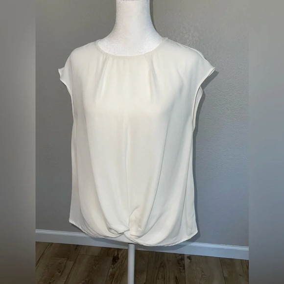 Banana Republic - Picture 1 of 7